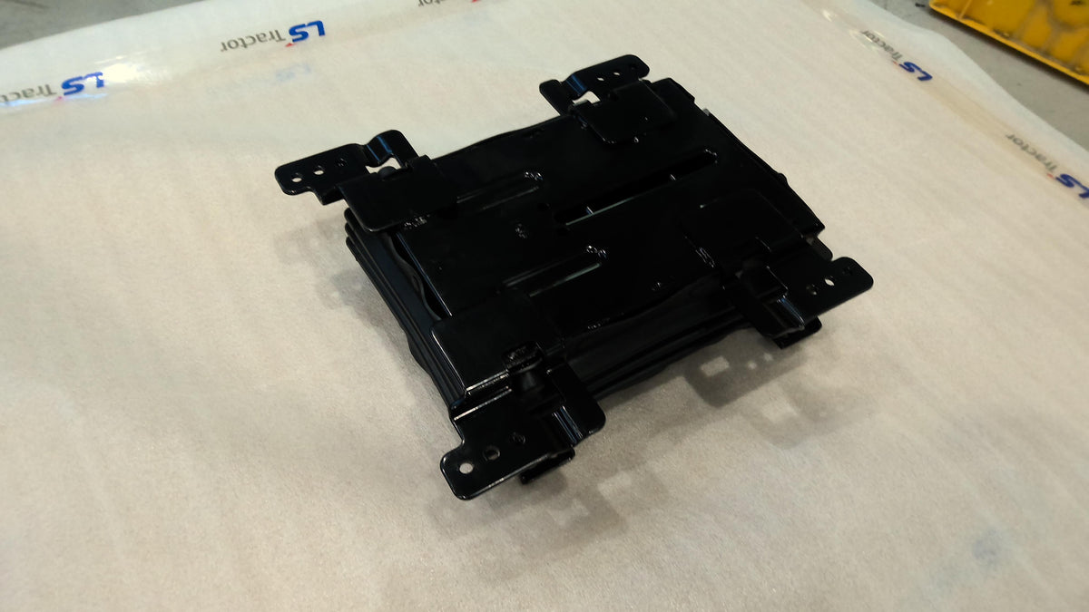 40536487 - LS Tractor Part