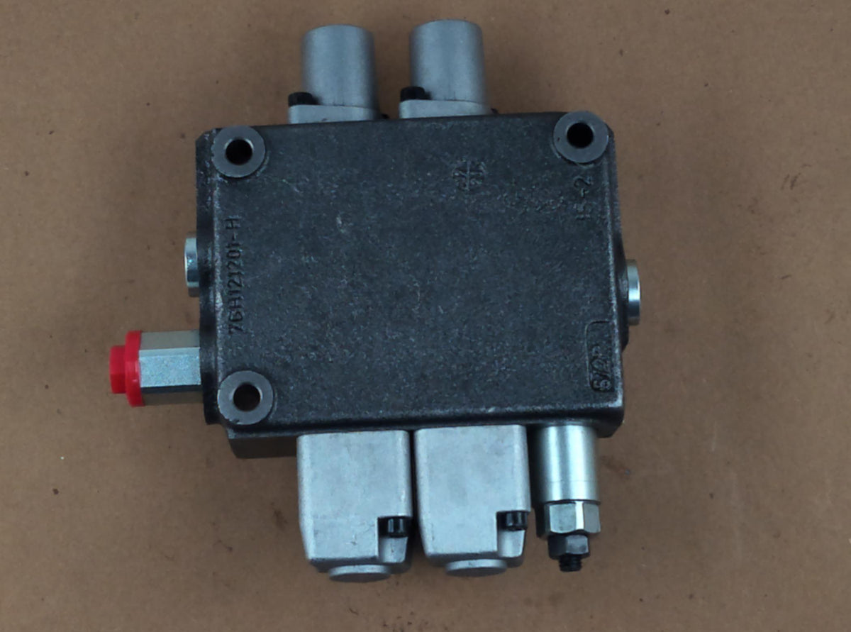 40007588 - LS Tractor Part