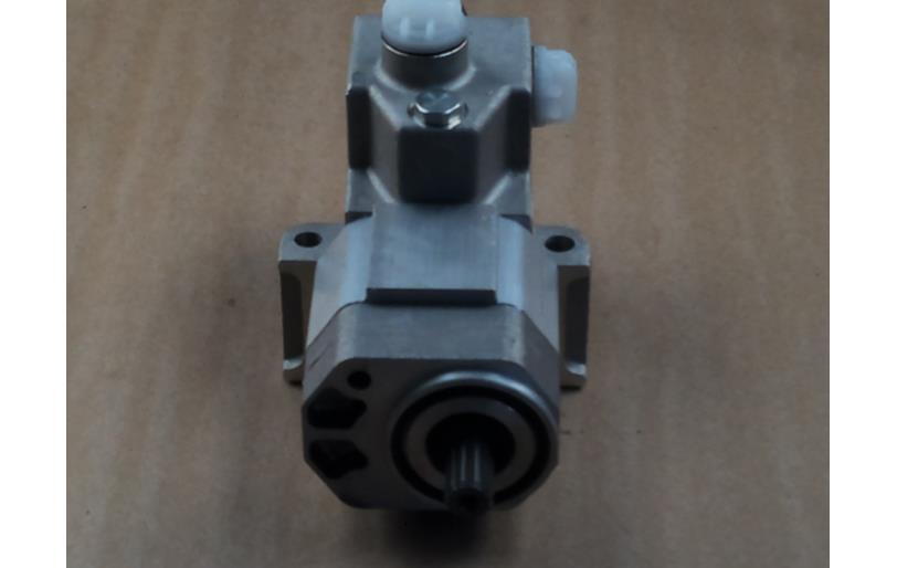 40536325 - LS Tractor Part