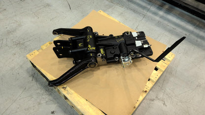 20117304 - LS Tractor Part