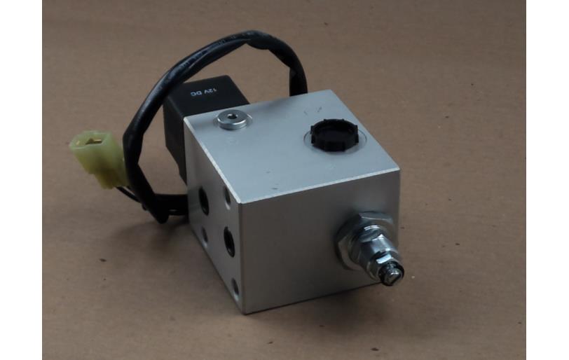 40008004 - LS Tractor Part