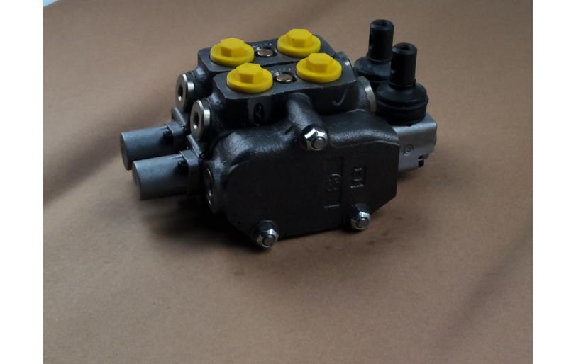 40008007 - LS Tractor Part